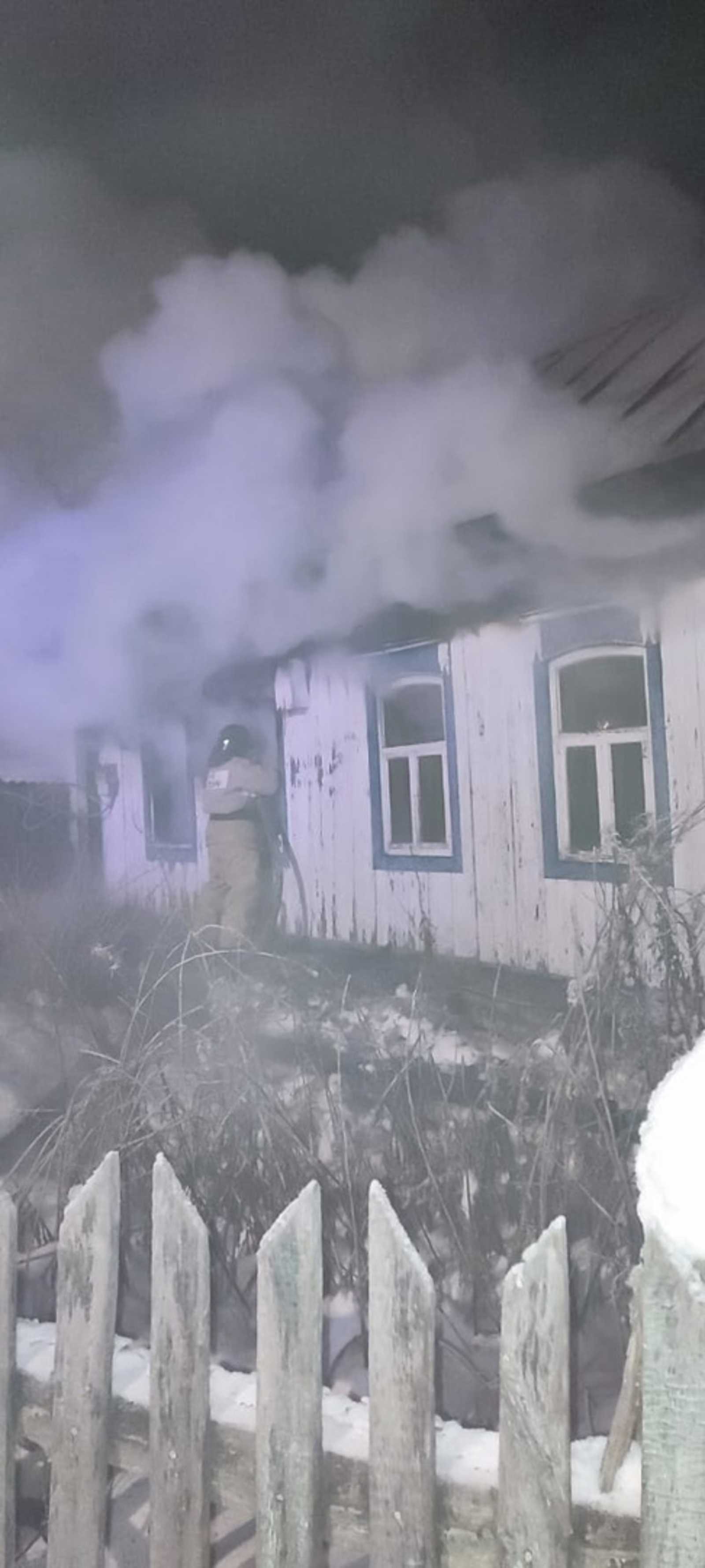 При пожаре в Сафарово погибла пожилая женщина.