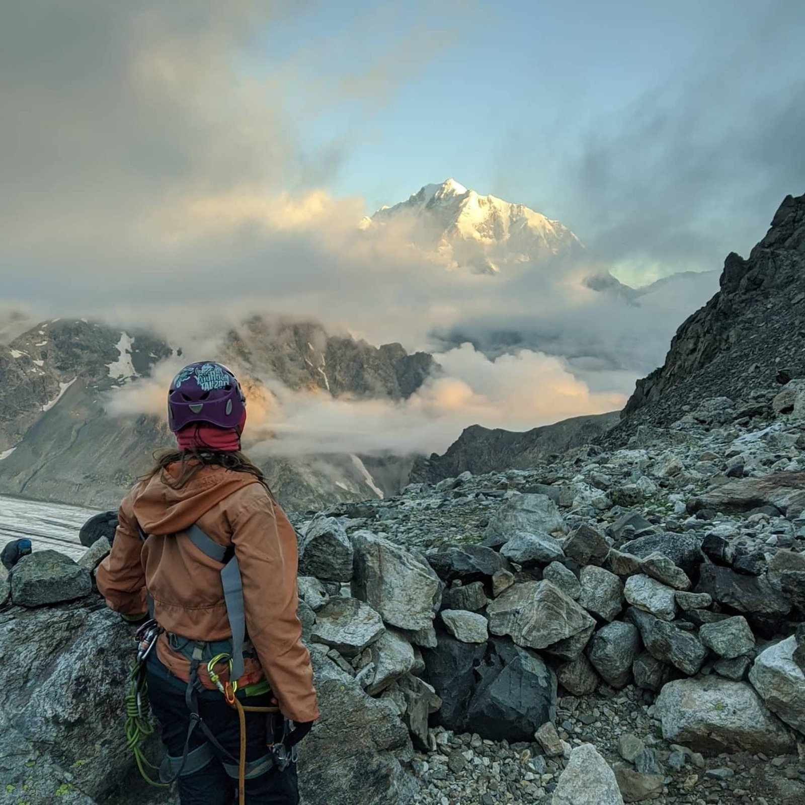 На Тянь-Шане погибла уфимская альпинистка