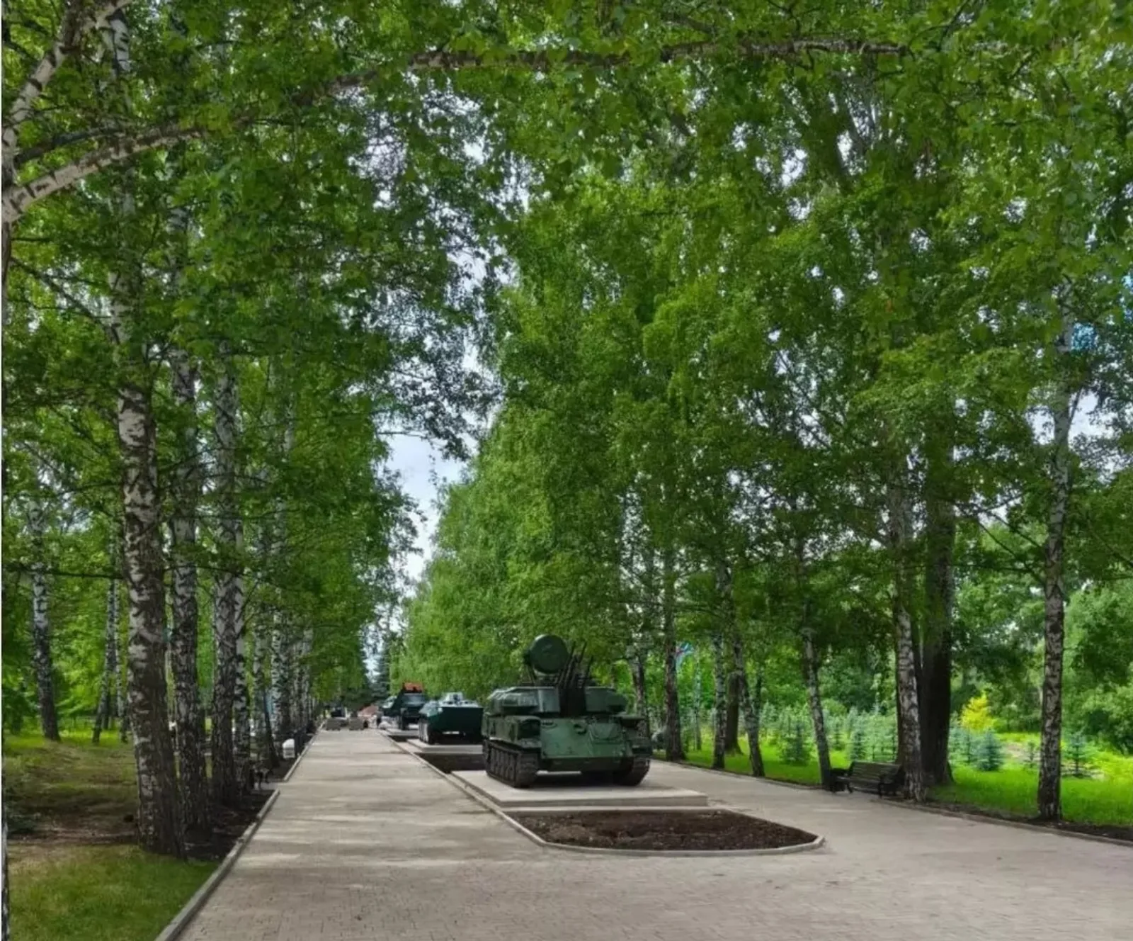 В городе Башкирии благоустраивают сразу три общественные территории