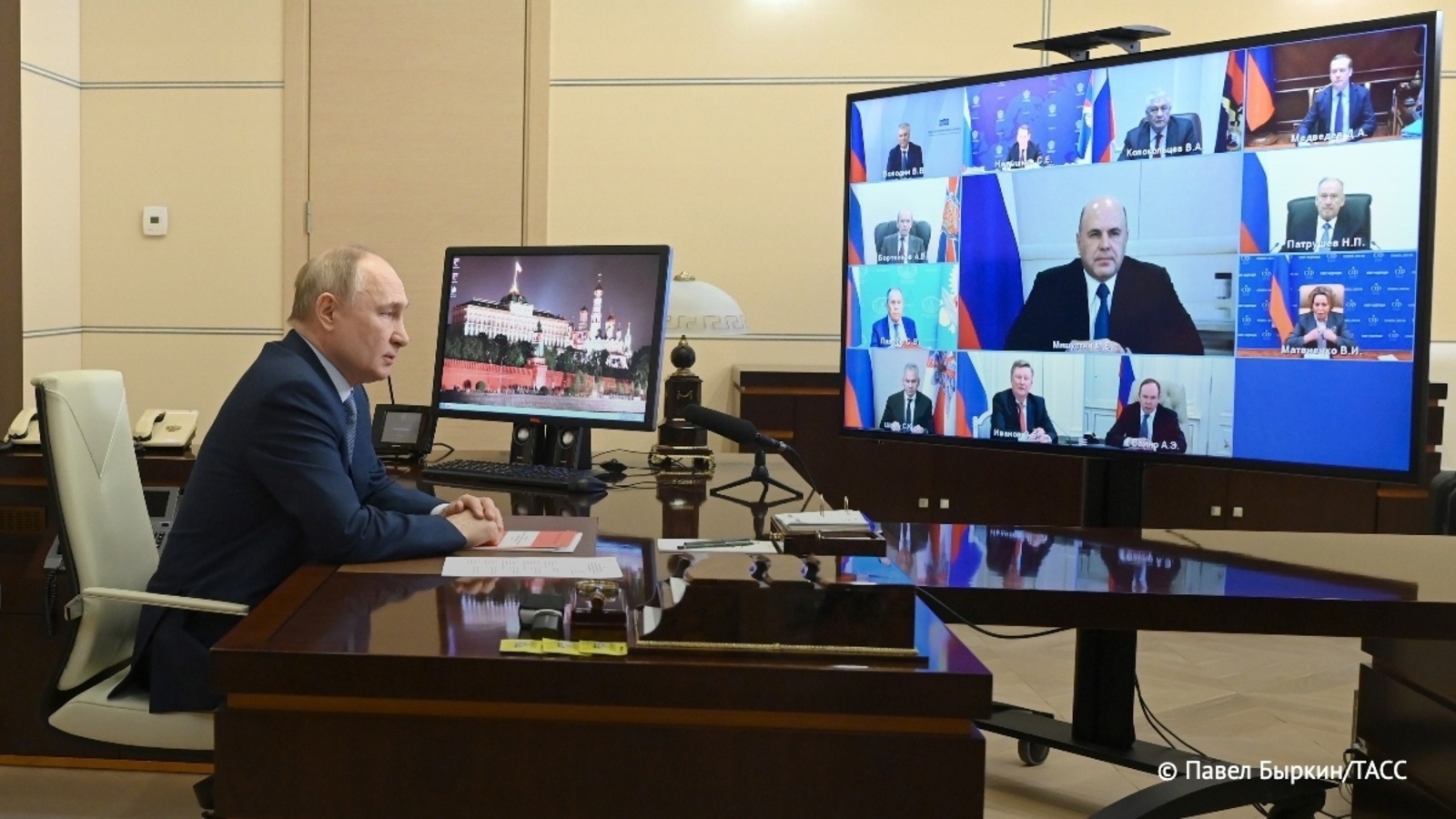 Путин встретится с членами Совбеза РФ на следующей неделе