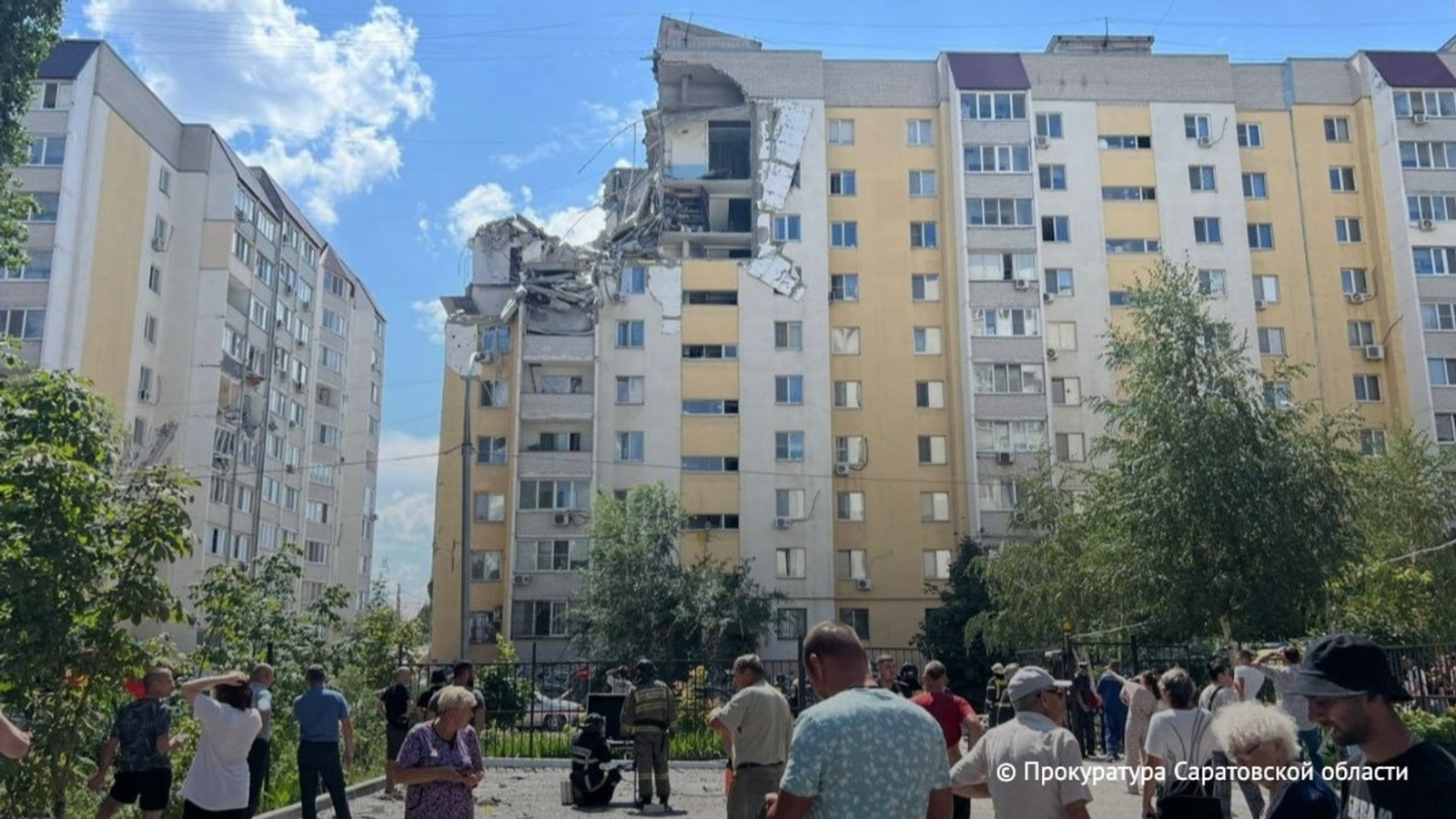 В Саратове обрушился многоэтажный жилой дом, есть жертвы
