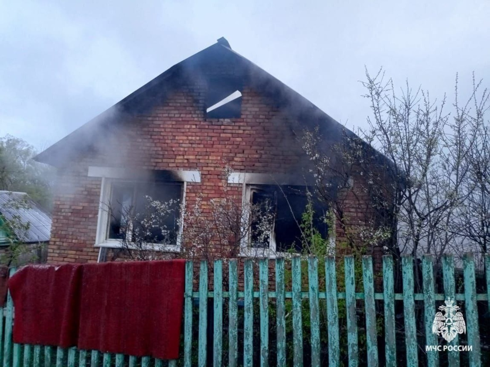 В Башкирии в сгоревшем доме нашли тела пожилой женщины и ее сына