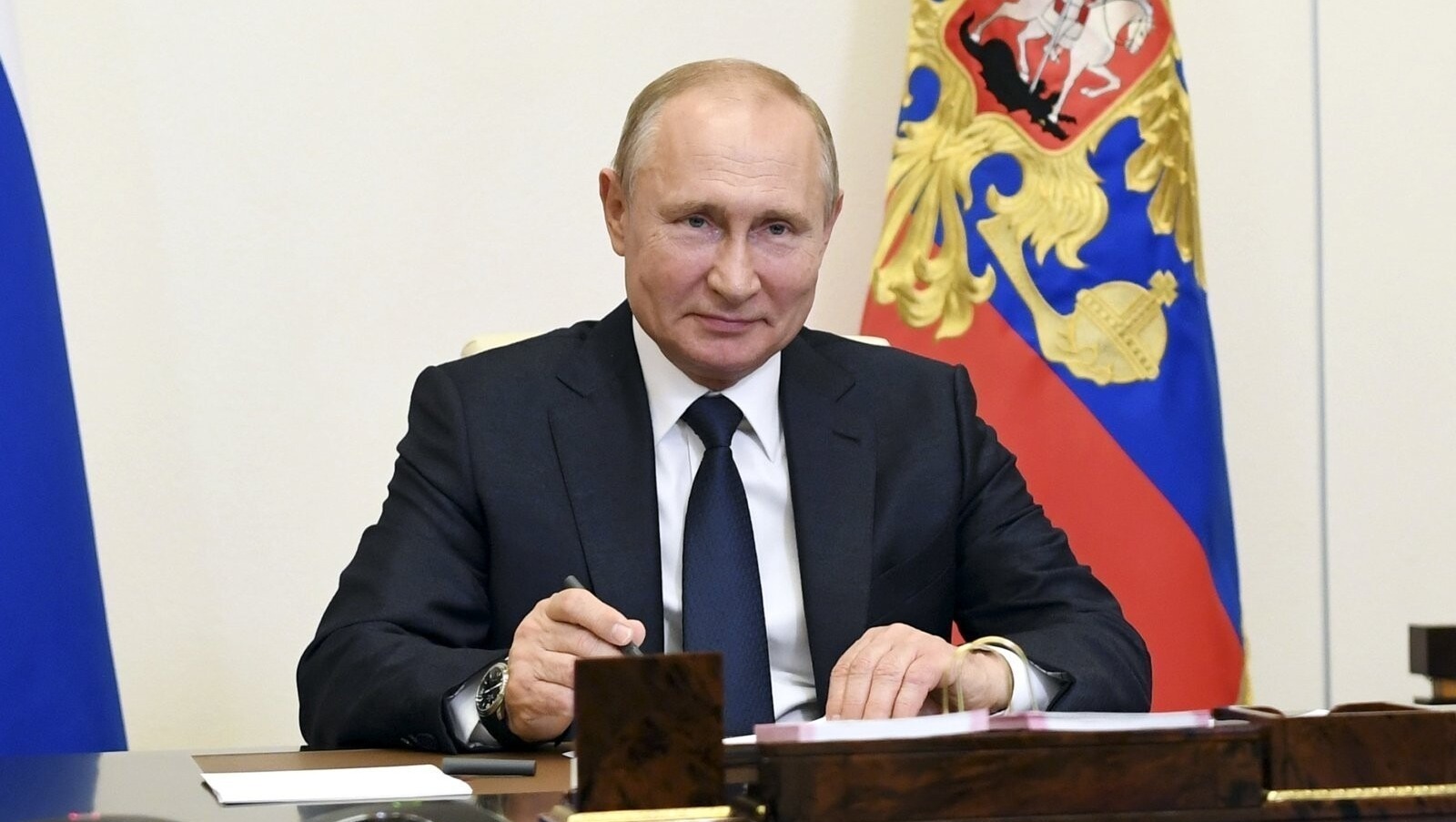 Президент Владимир Путин подписал закон об электронных повестках для военнообязанных