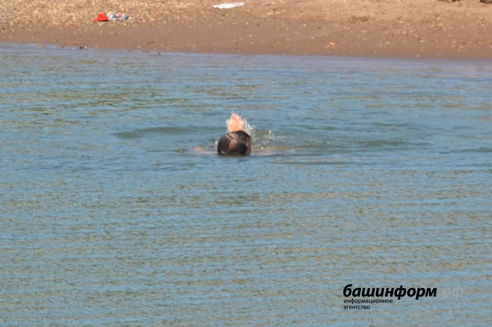 В Башкирии в озере найден мертвый мужчина: его личность не установлена