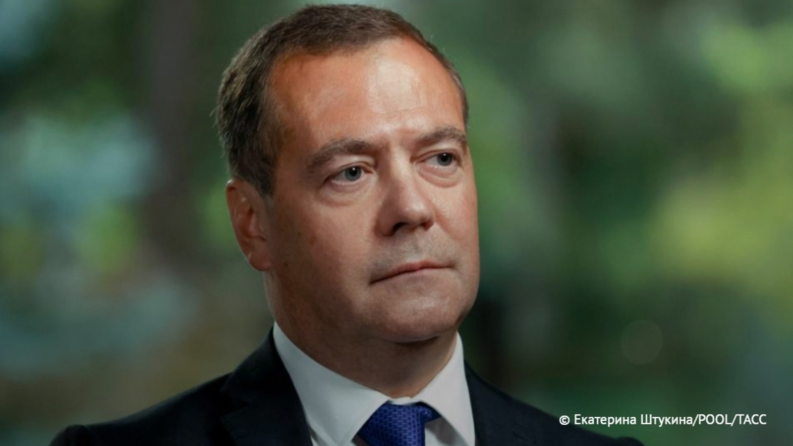Медведев посетил ЛНР и встретился с главами республик Донбасса