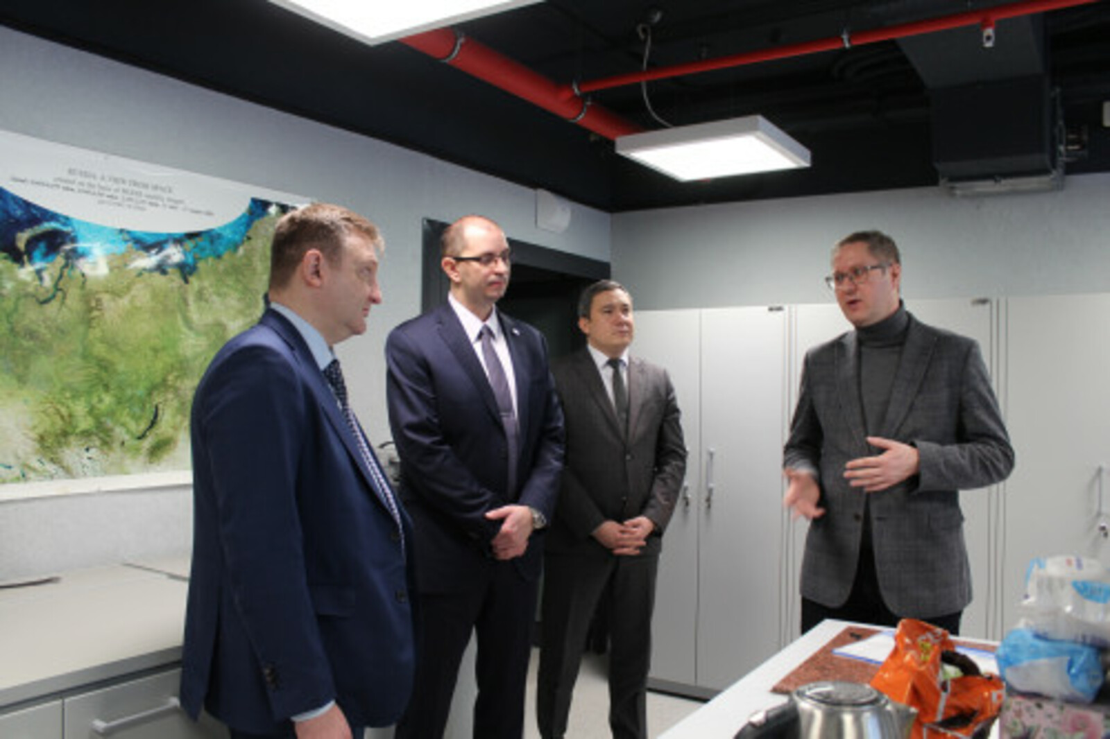 Замглавы Минпросвещения РФ Александр Бугаев посетил Межвузовский кампус и БГПУ