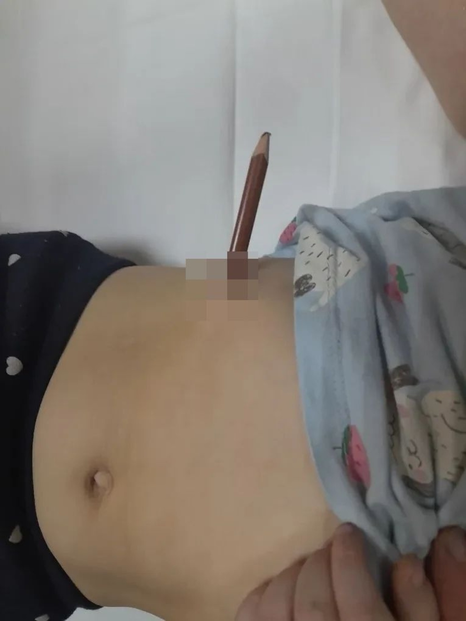 В Башкирии мальчик проткнул живот карандашом