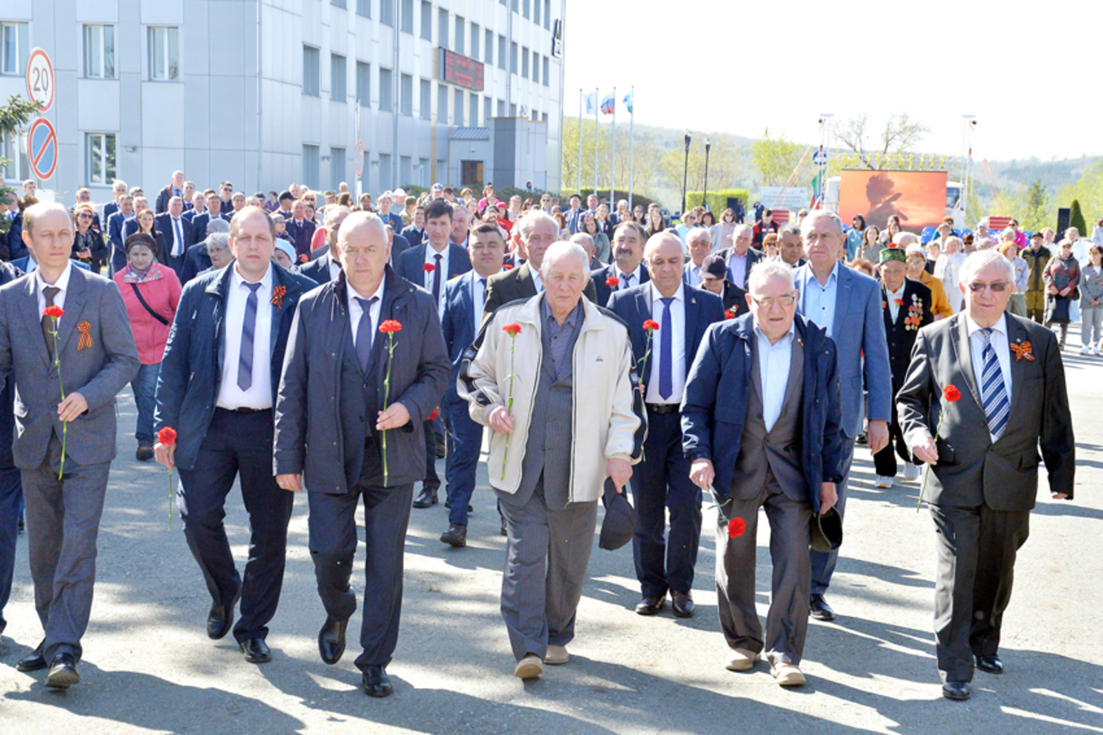 Символ вечной благодарности потомков