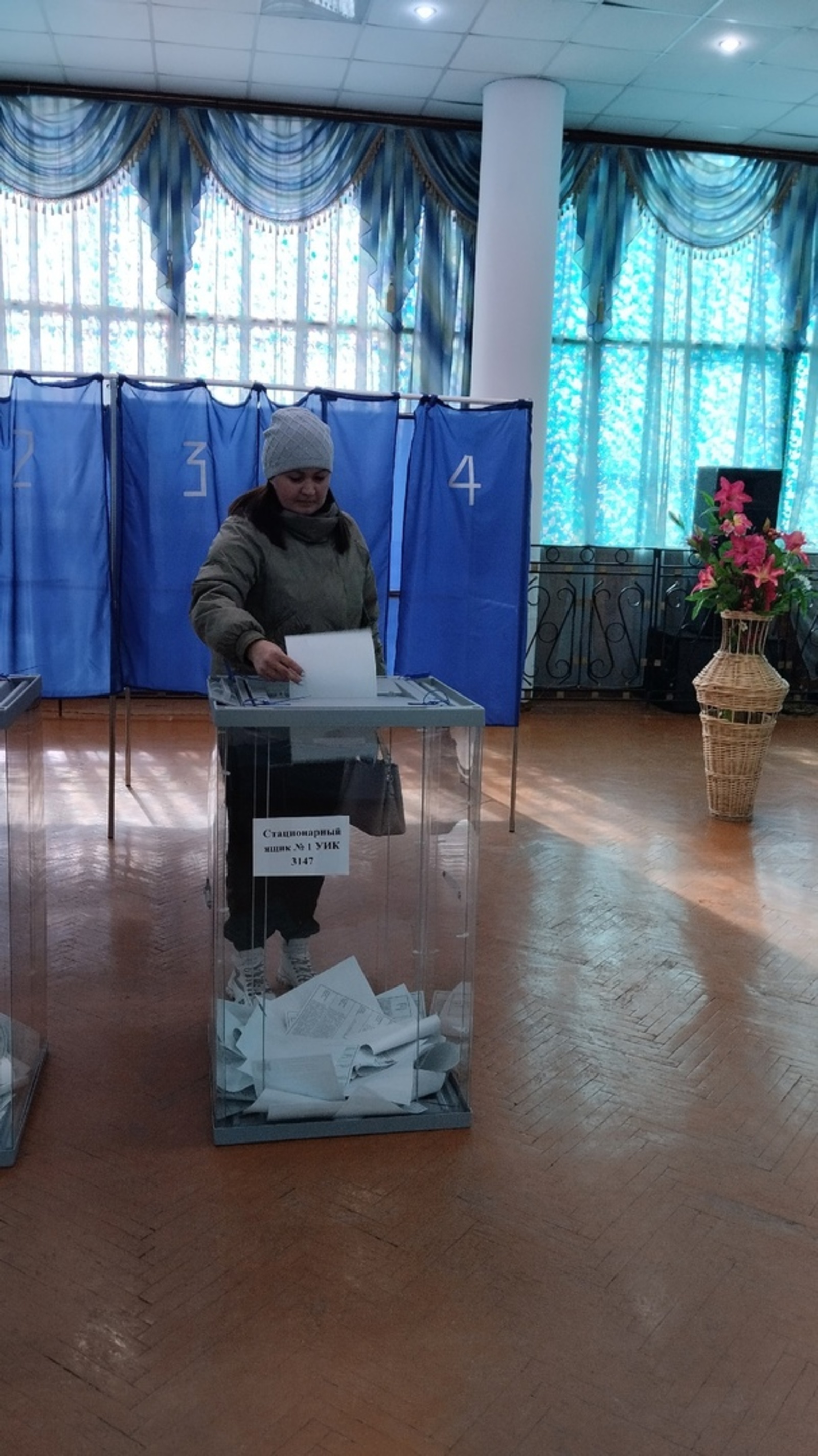 В самом большом избирательном участке выборы проходят спокойно