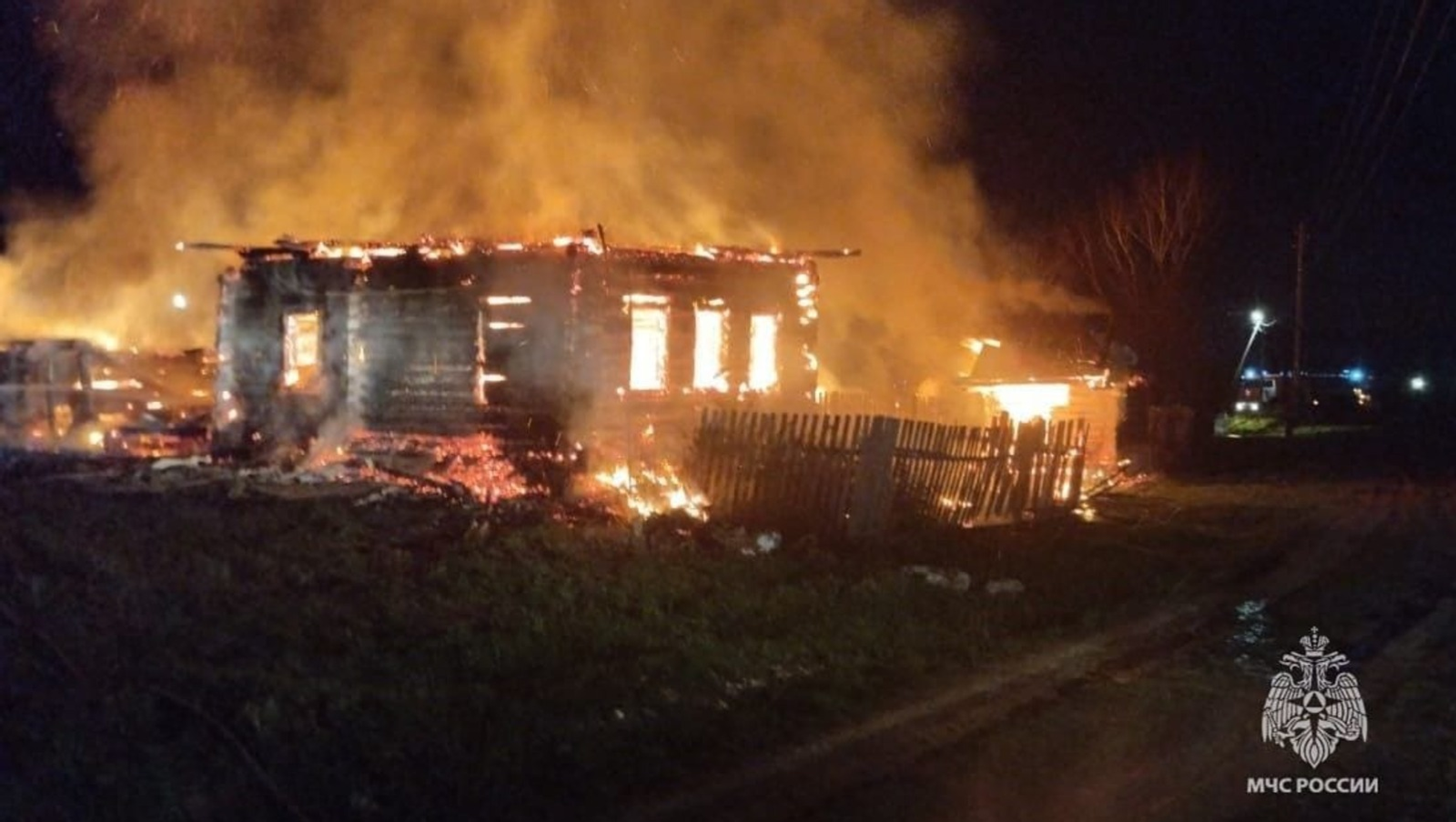 В Башкирии в огне погибли мужчина и женщина