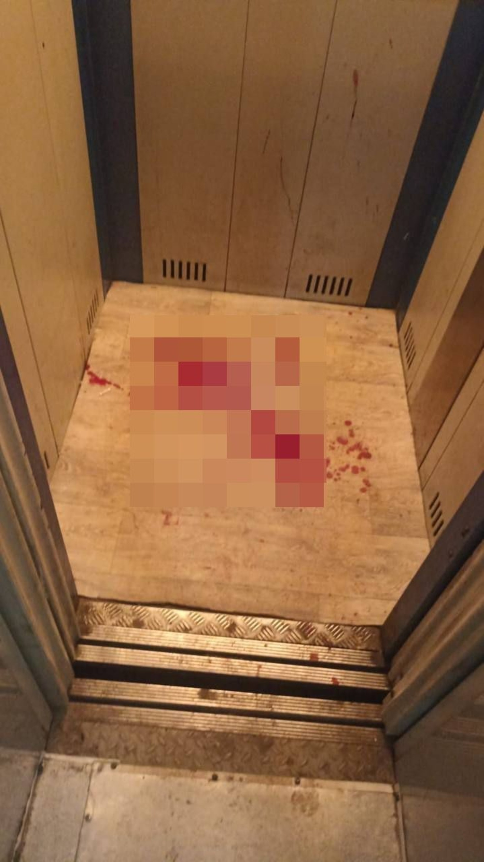 В Уфе посиделки двух подруг закончились кровавой разборкой