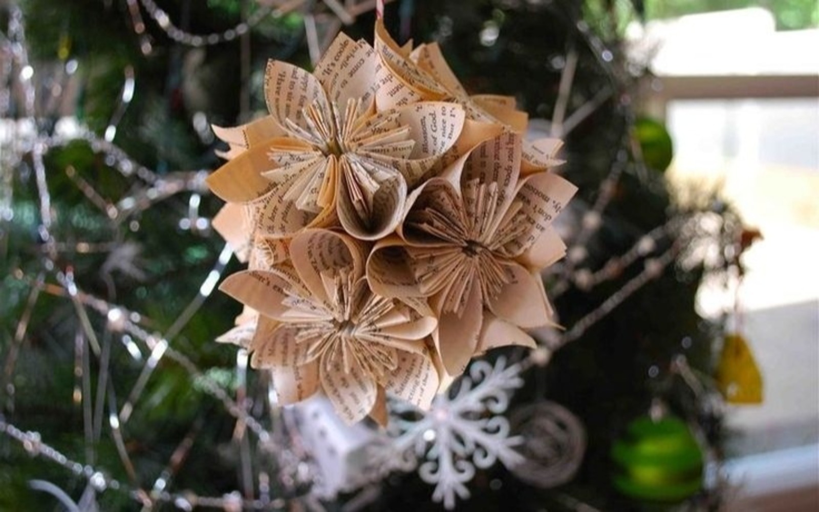 Жителей Башкирии пригласили на конкурс «Новогодняя эко-игрушка от БумБатла»