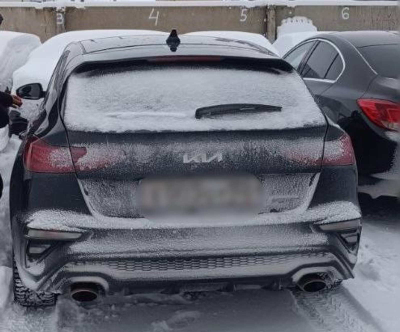 В Башкирии арестовали 13 квартир и 2 авто бывшего чиновника