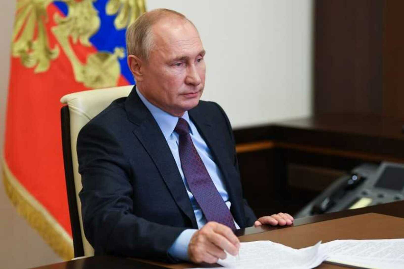 Владимир Путин: Дни с 30 октября по 7 ноября в России объявлены нерабочими из-за ситуации с коронавирусом
