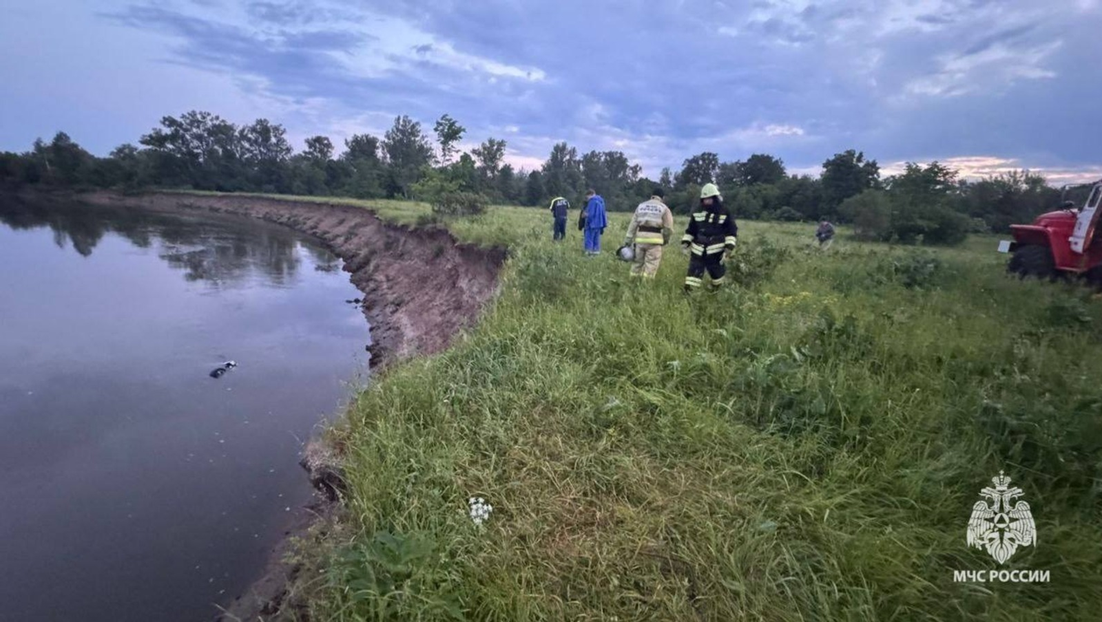 В Башкирии «двенашка» слетела в реку с обрыва, водитель погиб