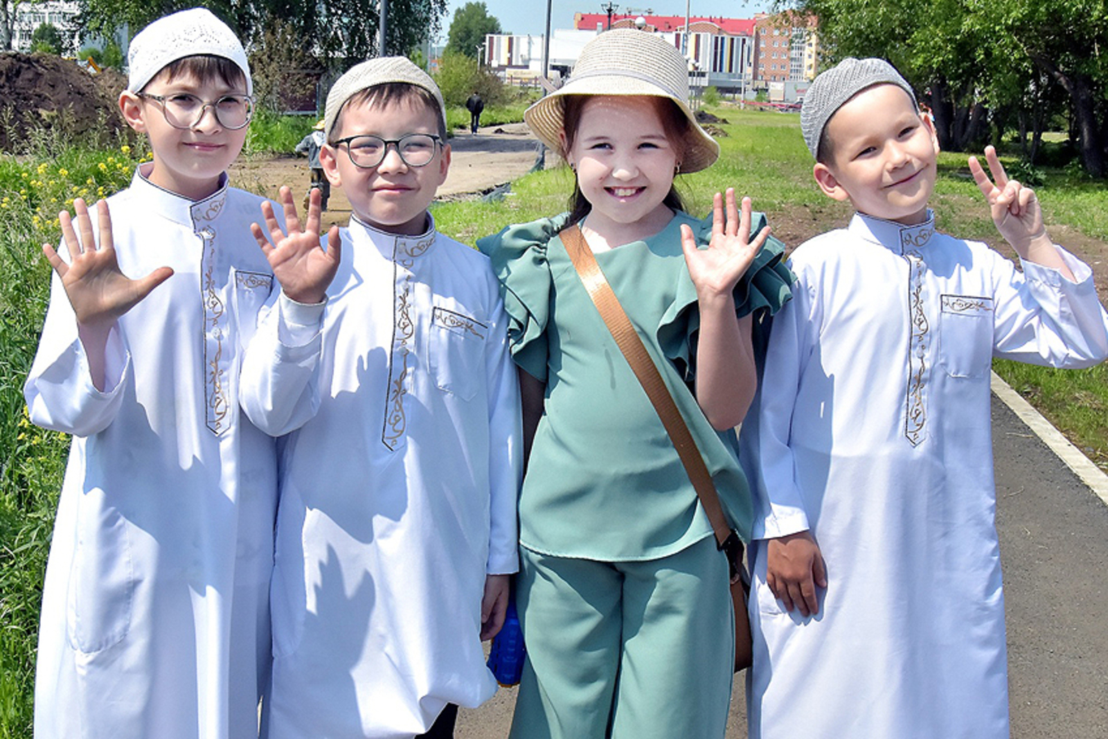 Часто обращаются к Всевышнему с благодарностью и за поддержкой