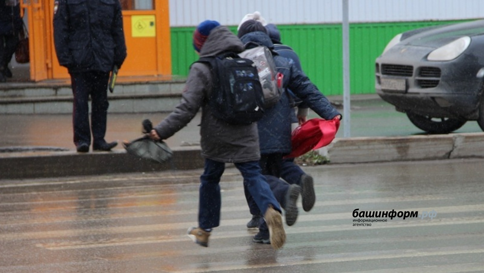 Радий Хабиров поручил организовать досуг школьников в предстоящие каникулы