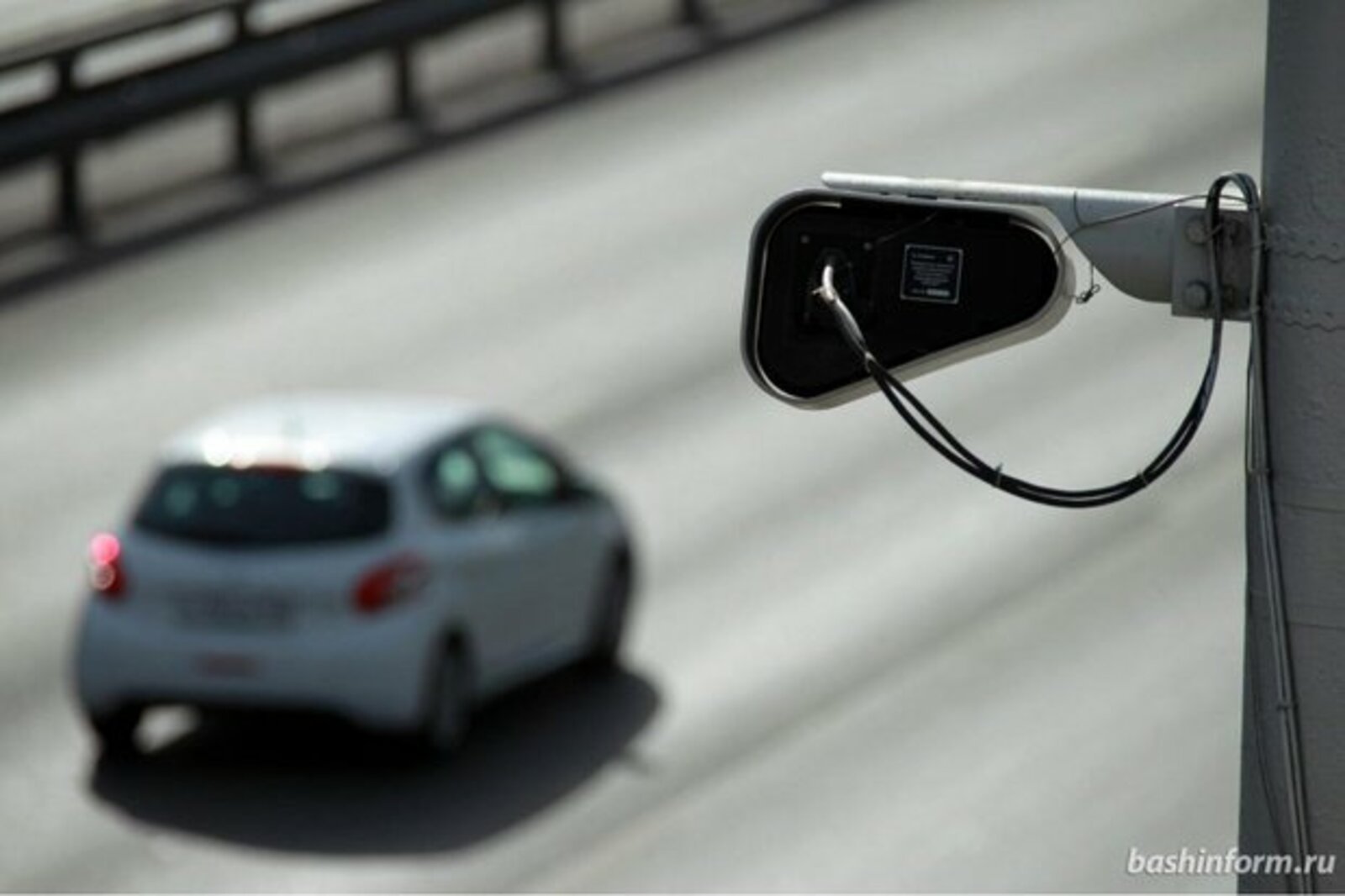 В Башкортостане на дорогах продолжают установку камер фотовидеофиксации