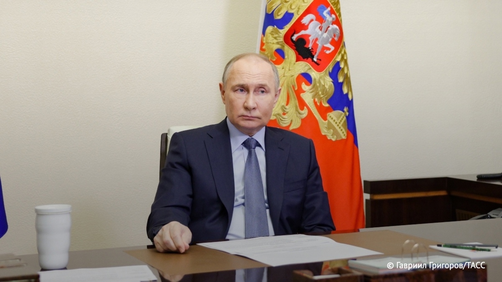 Путин поручил разработать дополнительные меры поддержки сельхозтоваропроизводителей