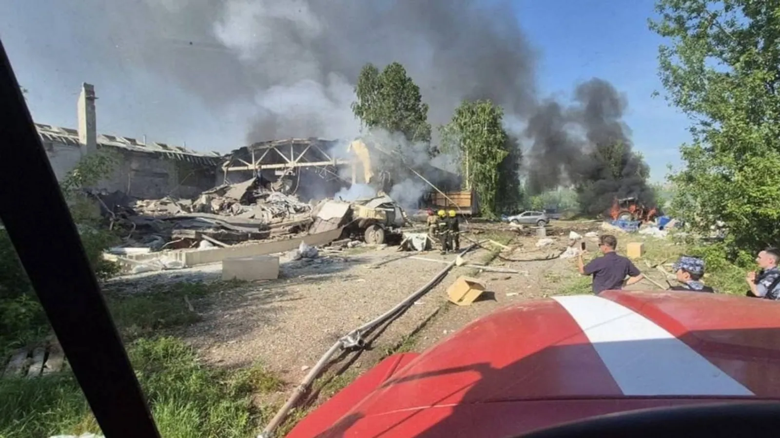 В Башкирии на предприятии в Салавате произошел хлопок, есть пострадавшие