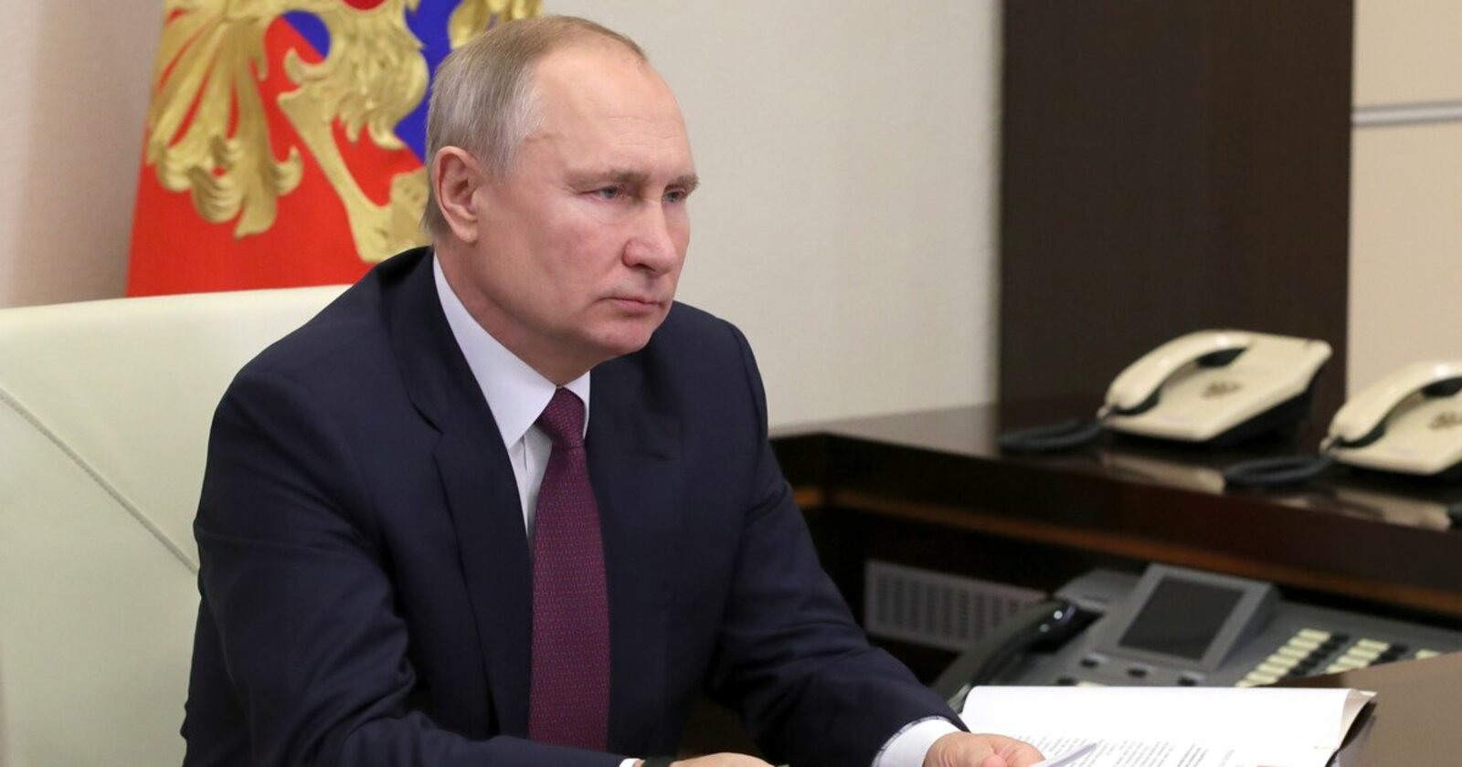 Путин предложил выплачивать жителям ДФО миллион рублей за третьего ребенка